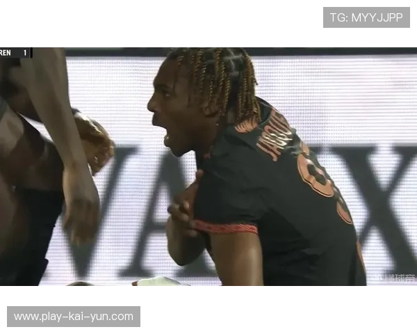 雅凯左肩受伤赛季报销，雷恩防线受损