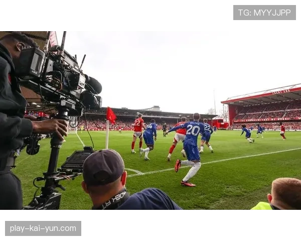 双红会前瞻：利物浦主场迎战曼联的历史数据与近期状态